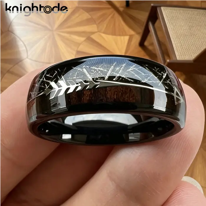 Anneau en carbure de tungstène avec incrustation de Texture Unique en bois de météorite noire/Koa