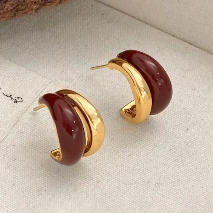 Boucles d'oreilles clous lettre C en émail couleur or pour femme, bijoux tendance, accessoires minim
