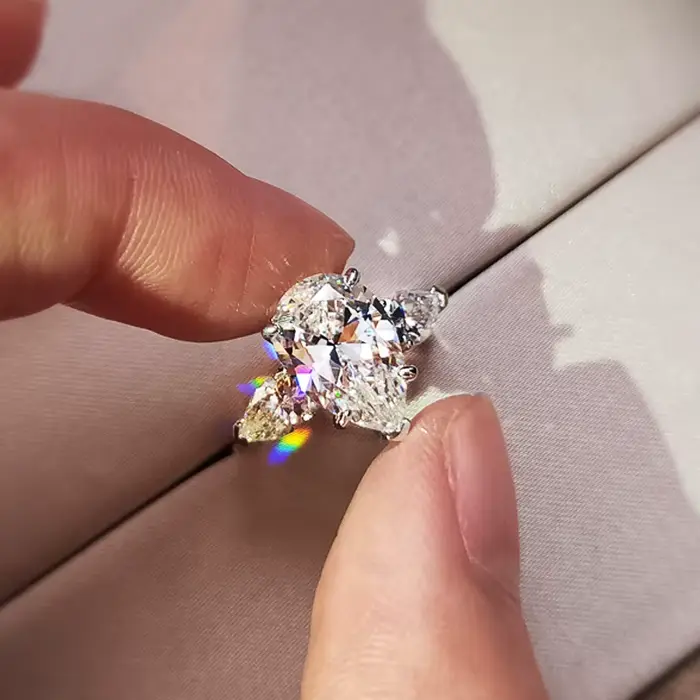 Huitan – bagues de luxe en cristal goutte d'eau CZ, bague de fiançailles pour femme, cadeau de mariage, d'anniversaire, de fête, bijoux à la mode