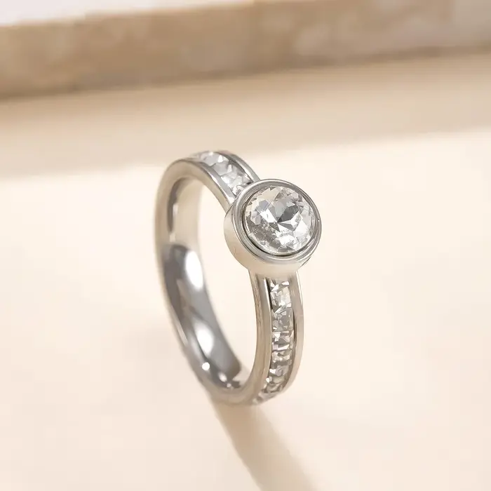 Bague ronde brillante en acier inoxydable pour femmes, bague de luxe minimaliste géométrique tendanc