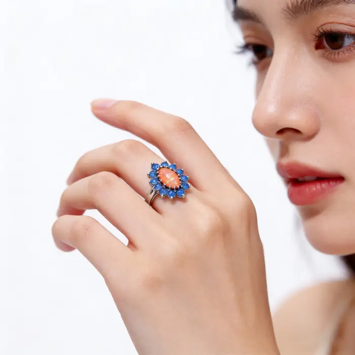 Bague de luxe en forme de fleur pour femmes