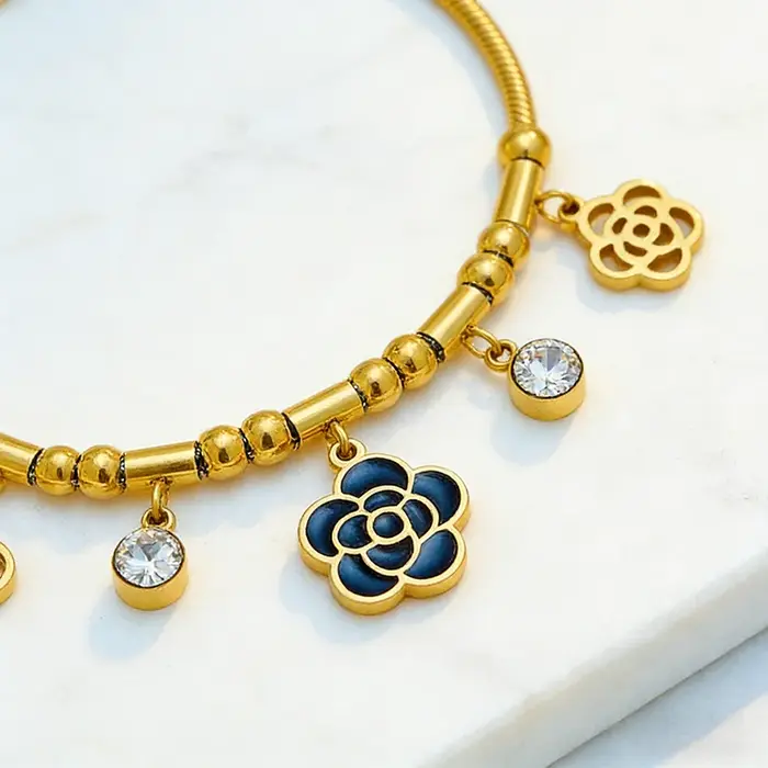 GANEMLY – Bracelet à breloques en forme de fleurs noires classiques pour femmes