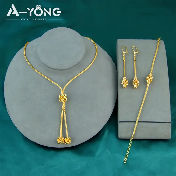 Ensemble de bijoux en perles d'or arabes plaquées or pour femmes occassions spéciales traditionnelles ornementales