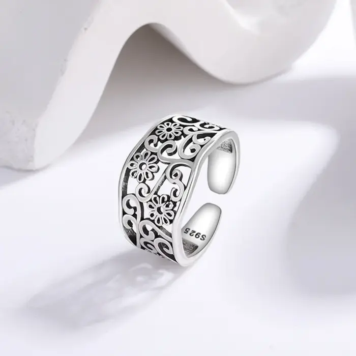 Bague élégante en argent sterling 925 avec fleur gravée