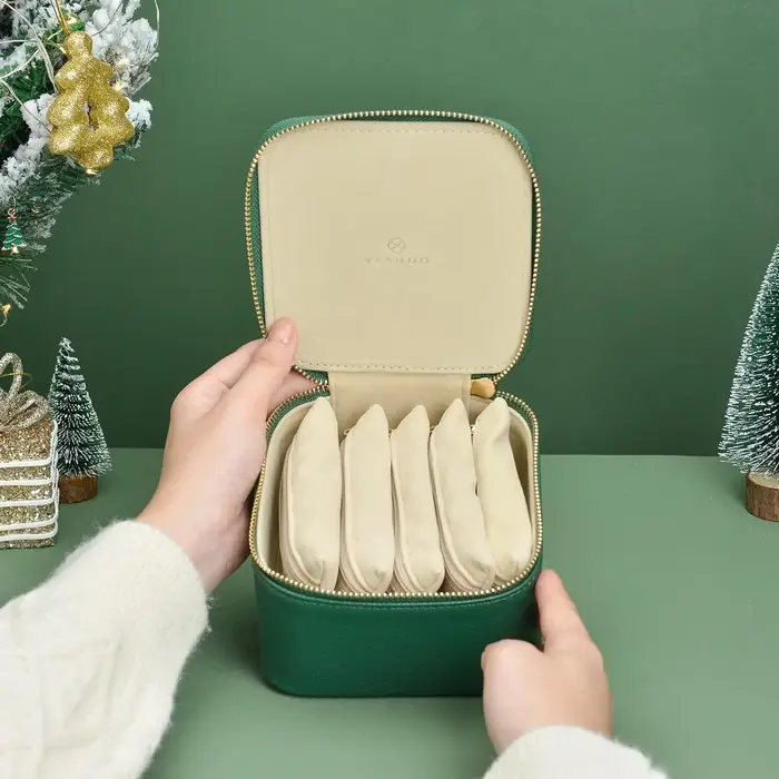 Boîte à bijoux de voyage en cuir véritable pour femme avec 6 poches zippées en velours rangement pour boucles d'oreilles colliers et bagues occasions spéciales cadeau pour femme