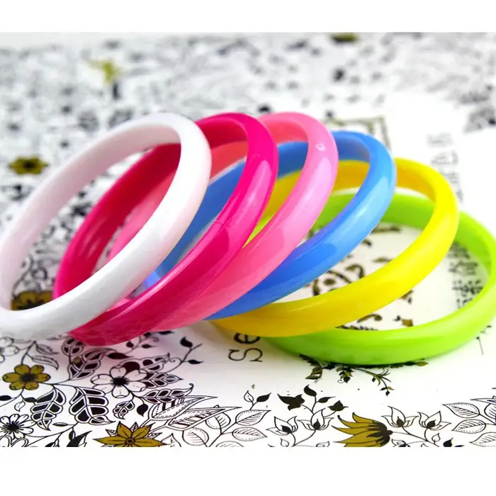 12 pièces Bracelet à boucle colorée Bracelets en plastique de mode