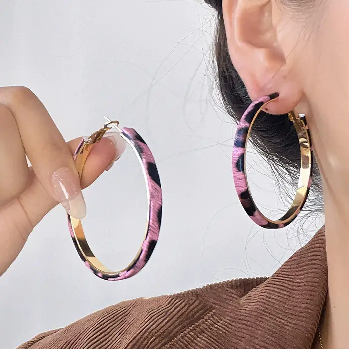 Boucles d'oreilles créoles rondes en cuir PU imprimé léopard rose 50MM pour femme