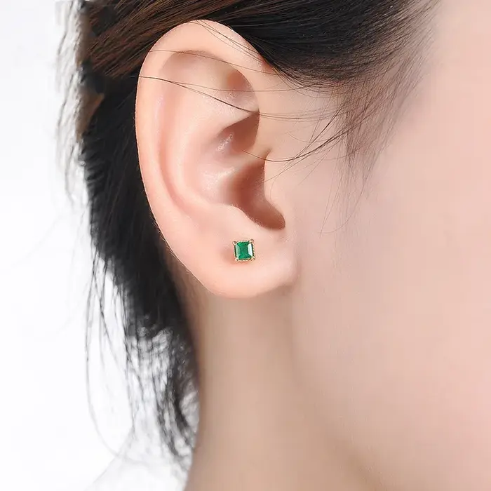 Boucles d'oreilles en or jaune 14 carats serties d'émeraudes pour femmes, bijoux fins DIWENFU pour occasions spéciales et cadeaux de mariage
