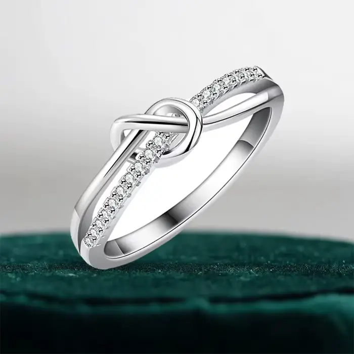 Bague en argent sterling 925 sertie de moissanite et zirconium pour femmes occasions d'engagement alliances de mariage élégantes style moderne