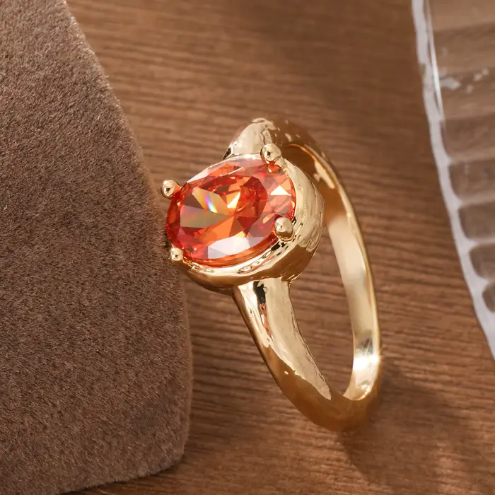 Bague minimaliste en cuivre martelé avec gemme artificielle ovale sertie pour femme, idéale pour le 