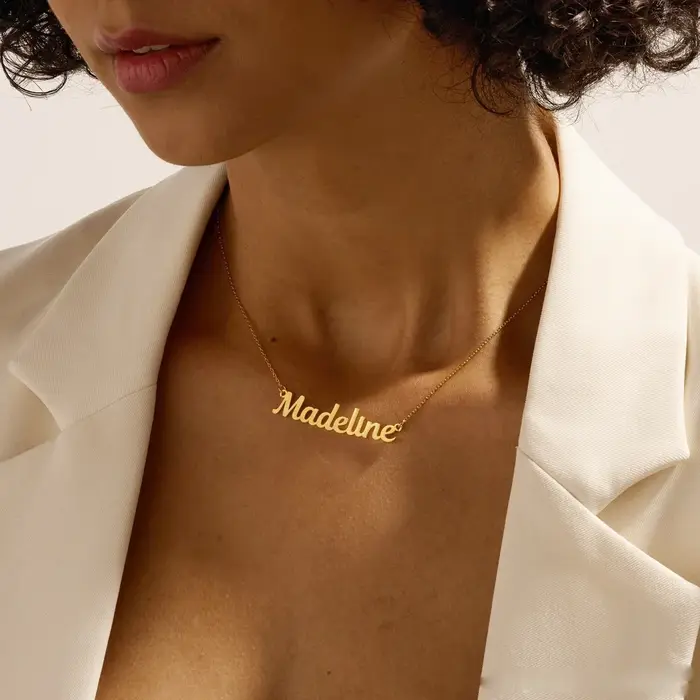 Collier avec nom personnalisé pour femmes