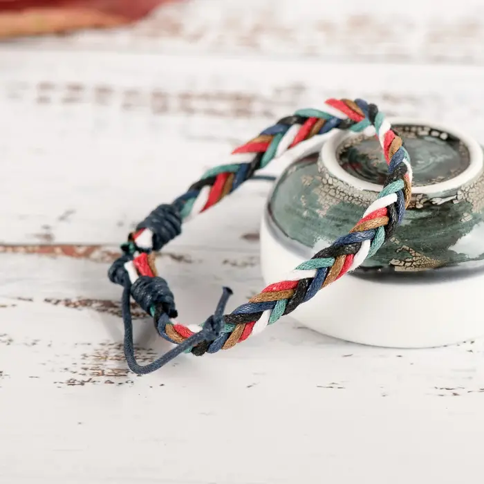 Bracelet tressé en macramé