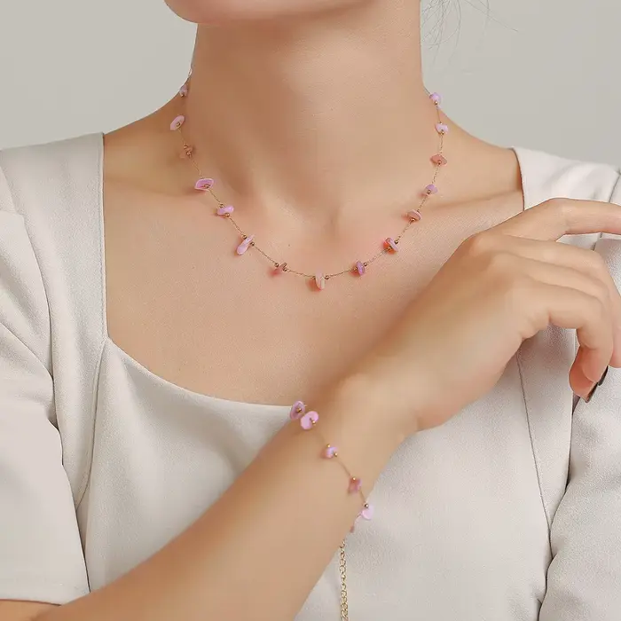Ensemble collier et bracelet en pierres roses naturelles pour femmes