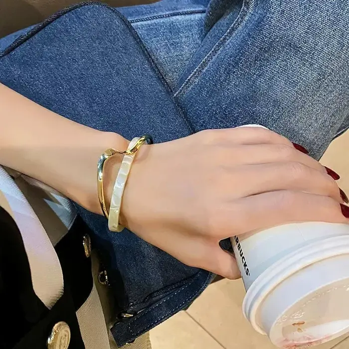 Bracelets de coquillage blanc