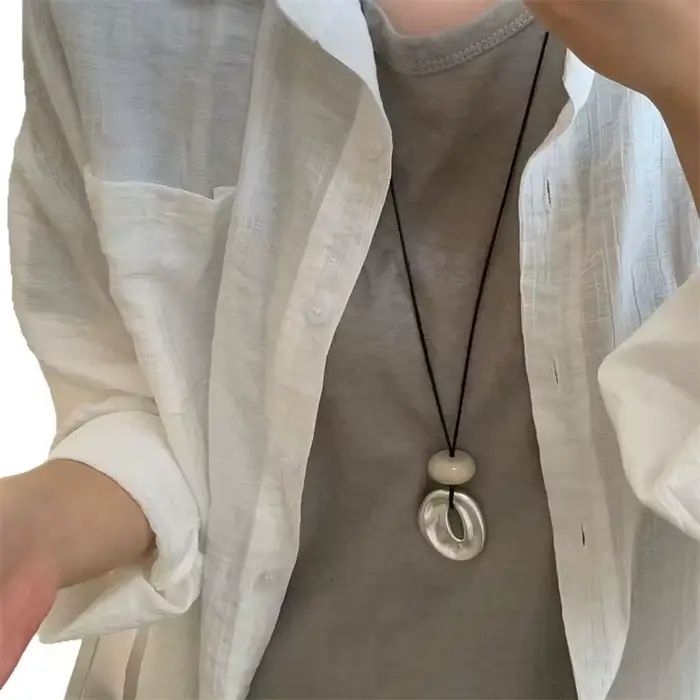 Pendentif irrégulier pour femmes