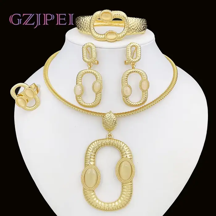 Ensembles de bijoux plaqués or 18 carats de Dubaï pour femmes, pendentif carré, colliers de la prési