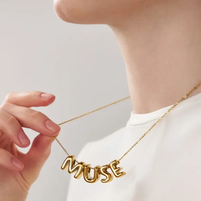 Colliers avec pendentif lettre personnalisé pour hommes et femmes, accessoires uniques et élégants,