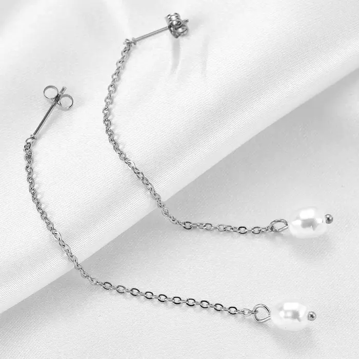 Boucles d'oreilles en perles classiques longues pour femmes élégantes à offrir pour occasions spéciales