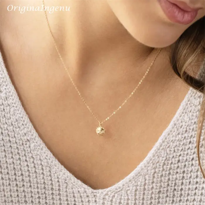 Collier pendentif soleil doré rempli d'or 14K bijou fait à la main pour femmes occasions spéciales soirée événements modèles