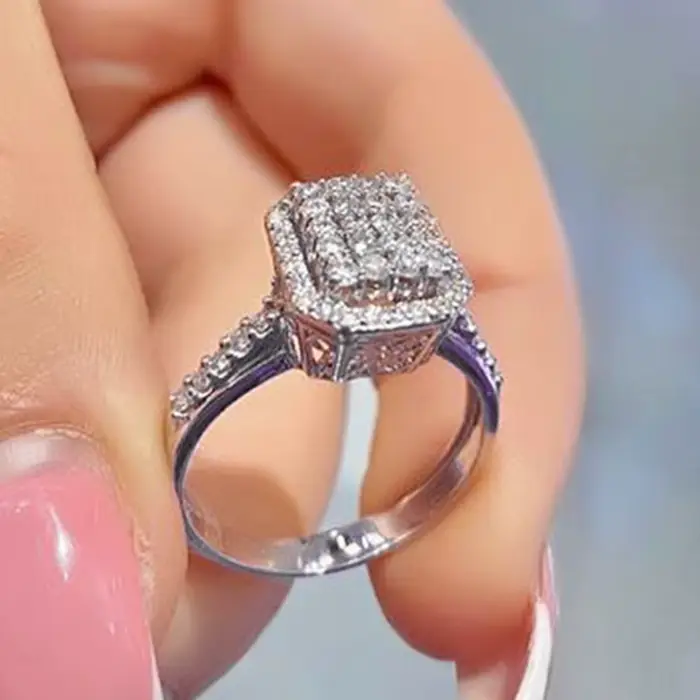 Bague de mariage scintillante en zircone cubique pour femmes, alliance de fiançailles élégante et moderne, cadeau pour occasions spéciales