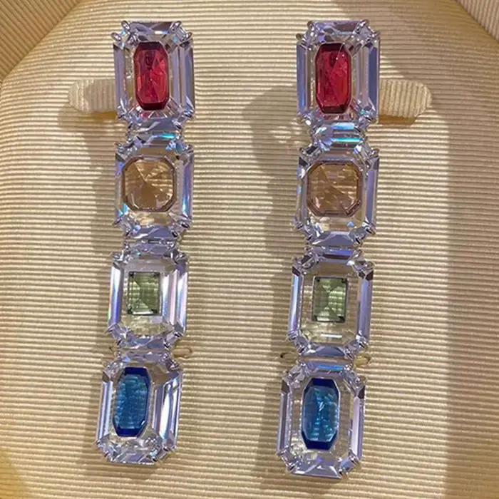 Parure de bijoux originale et éblouissante 2026 : Collier et boucles d'oreilles en cristal taillé oc