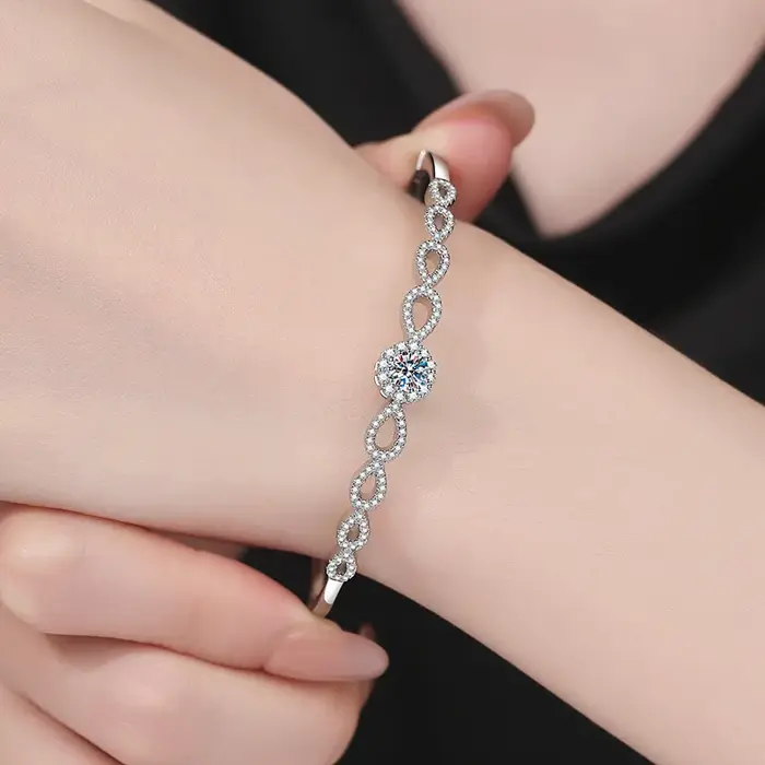 Bracelet continu en forme de goutte d'eau pour femmes