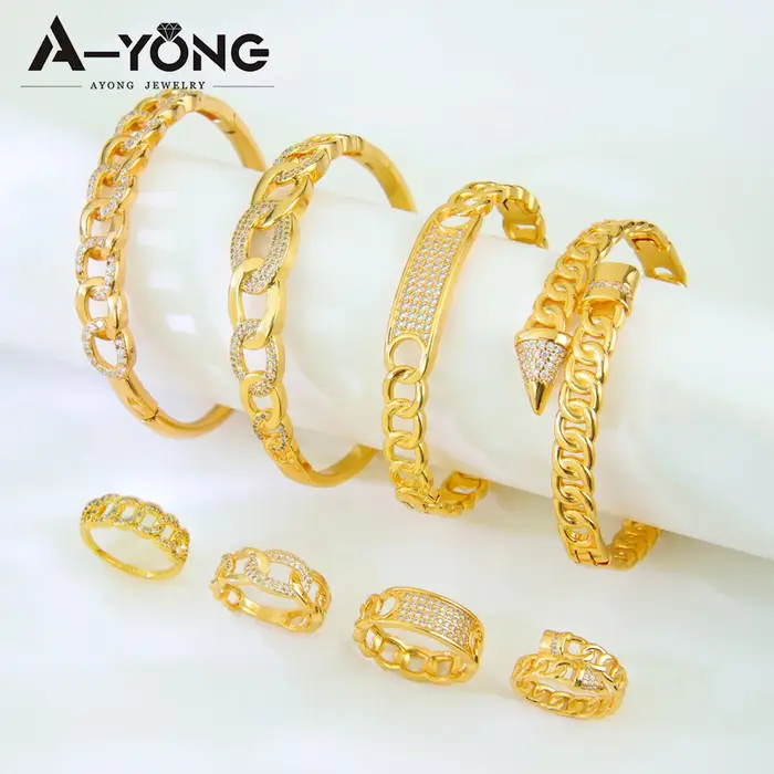 Ensemble de bijoux brésiliens en zircone plaqué or 21 carats