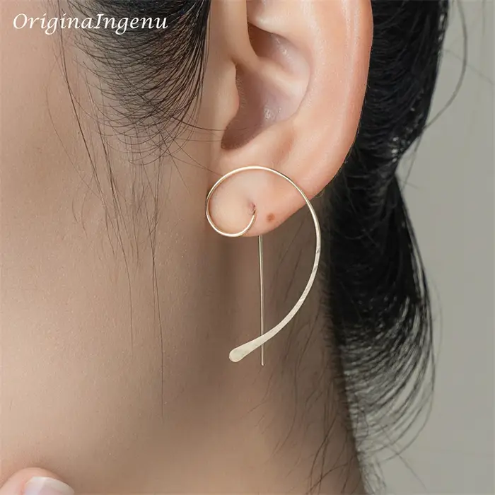 Boucles d'oreilles piercing minimalistes pour femmes, cercle de bijoux faits à la main, rempli d'or 