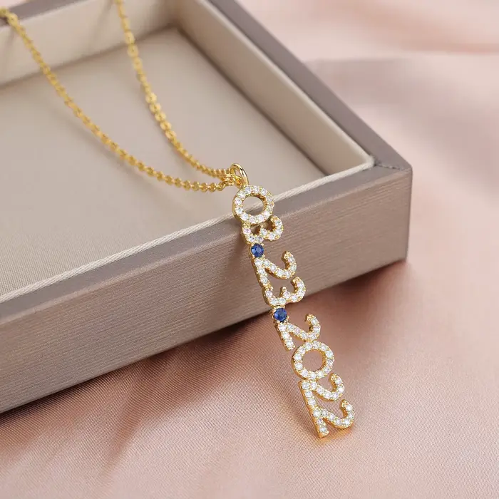 Collier en diamant personnalisé pour femmes, bijoux avec pendentif avec nom en cristal, nouvelle pla