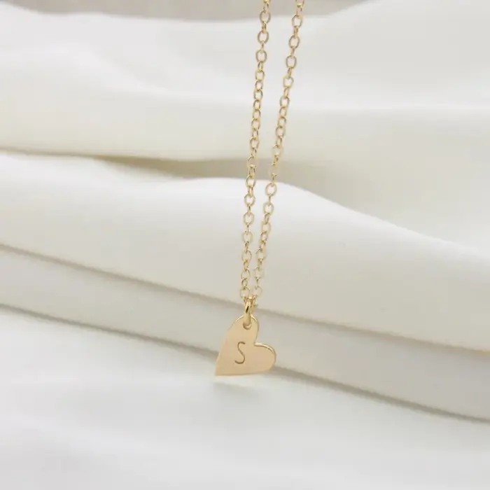 Collier personnalisé avec nom d'amour