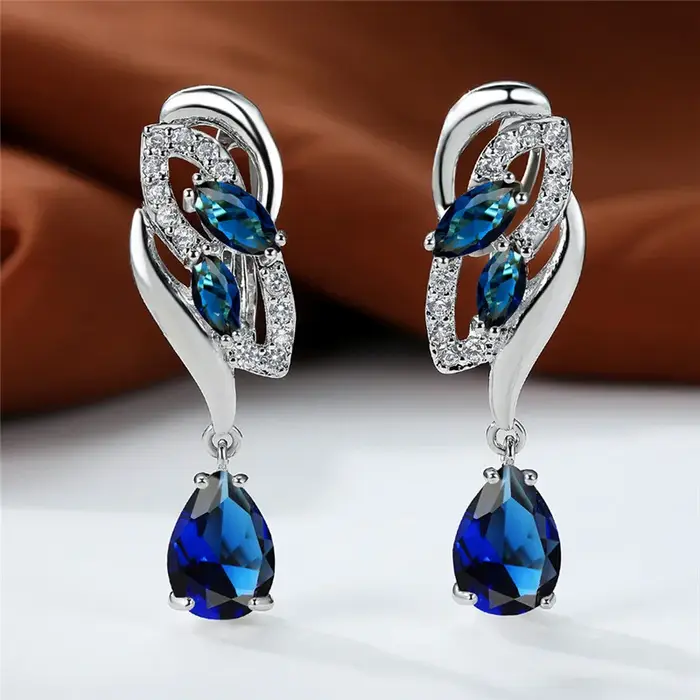 Boucles d'oreilles de luxe en pierre arc-en-ciel bleue pour femmes avec zircon, élégantes et sophistiquées pour occasions spéciales