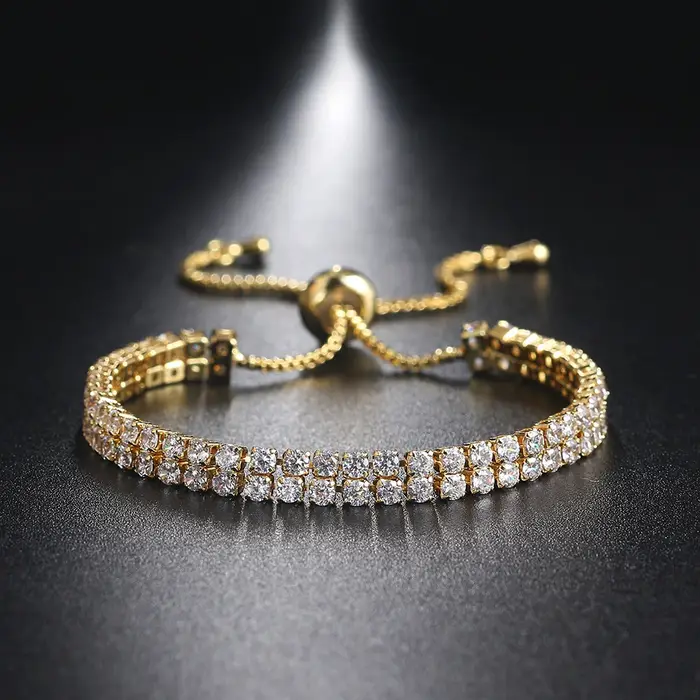 Bracelet de tennis en zircon or rose style moderne pour femmes occasions spéciales bijou unique originalité elegance