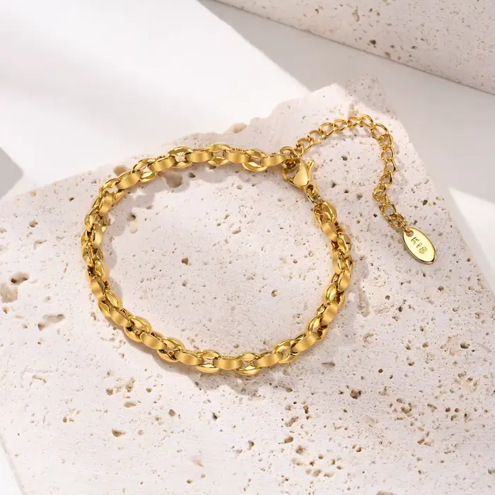 Bracelet en acier inoxydable doré fait à la main pour femmes, cadeau parfait pour occasions quotidiennes et spéciales