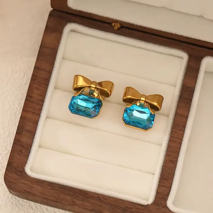 Bijoux Élégants EILIECK - Ensemble Collier Carré à Nœud Papillon, Boucles d'Oreilles, Bague et Bracelet pour Femmes Occasions Spéciales