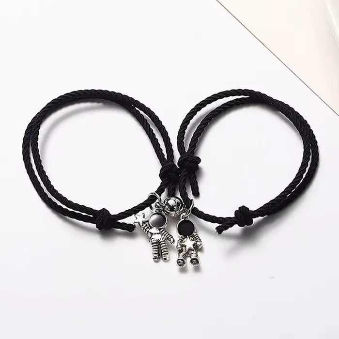 Bracelet de Couple romantique pour femmes et hommes, beau aimant en forme de cœur, astronaute, chaîn