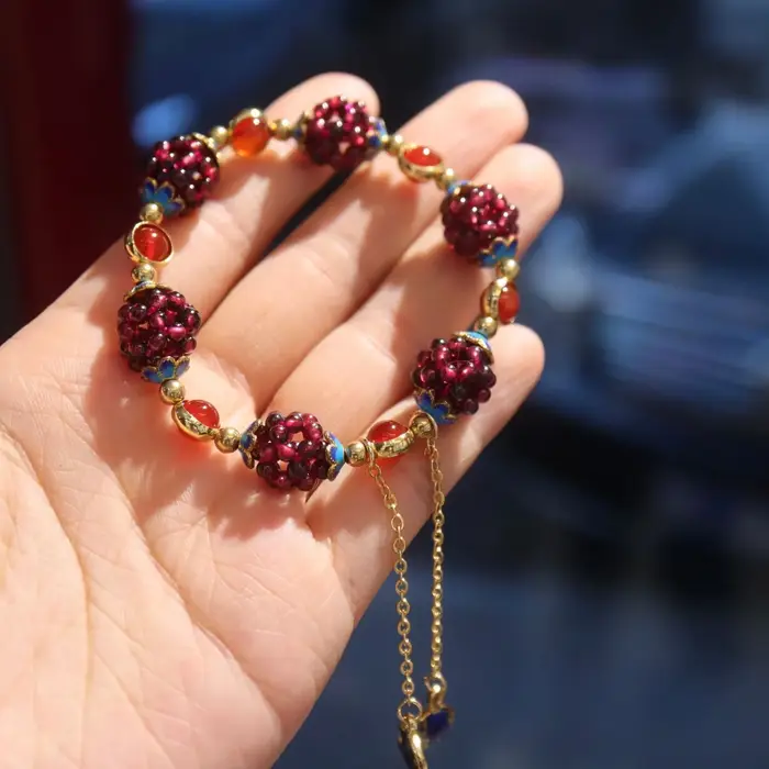 Bracelet en grenat naturel pour femmes