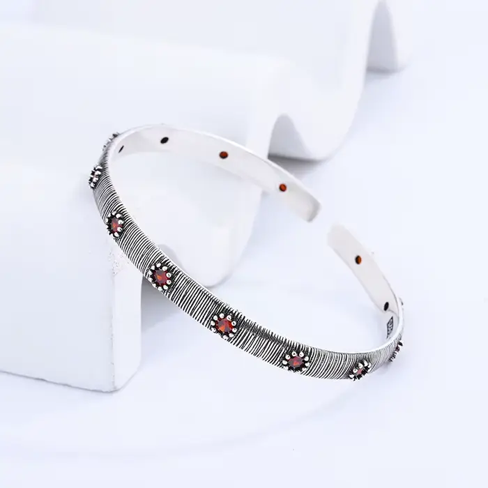 Bracelet rétro en argent thaïlandais pour femme