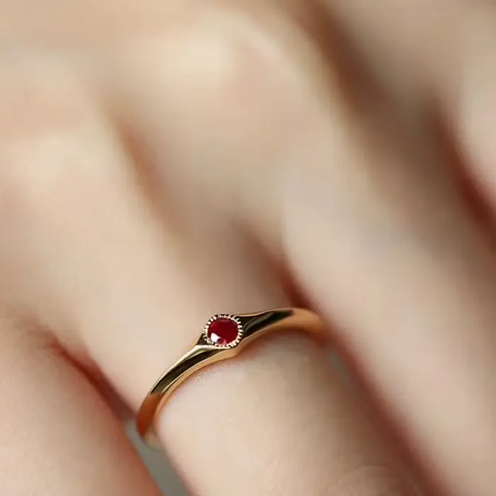 Bagues en rubis d'art classique pour femmes