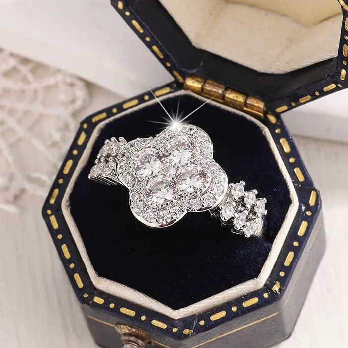 Bague classique en diamant plaqué or blanc 18 carats pour femmes, plaqué argent S925, bijoux fins de