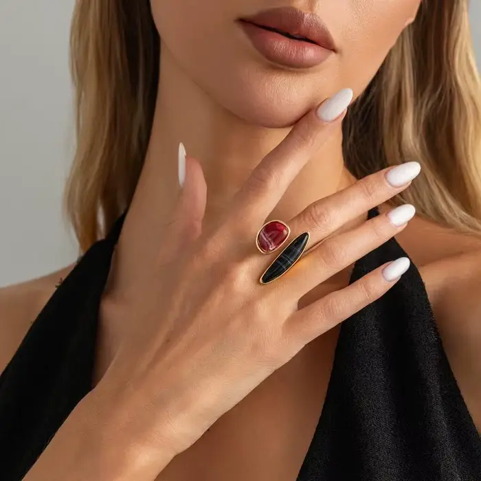 Bague en pierres précieuses irrégulières pour femme, style rétro, ajustable, design géométrique uniq