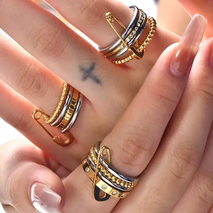 Anneau d'épingle de sécurité de Style Punk, anneau empilable en acier inoxydable avec perles/Zircon, bijoux uniques Anti-allergie à la mode pour femmes et hommes