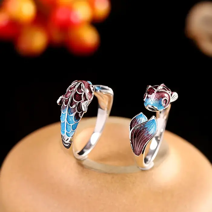 Bague en forme de poisson Koi en émail bleu et argent réglable élégante pour femmes occasions spéciales anniversaire mariage cadeau de fête