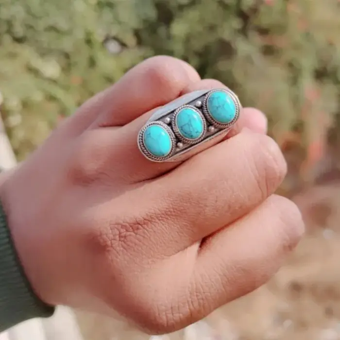 Bague vintage en turquoise couleur argent