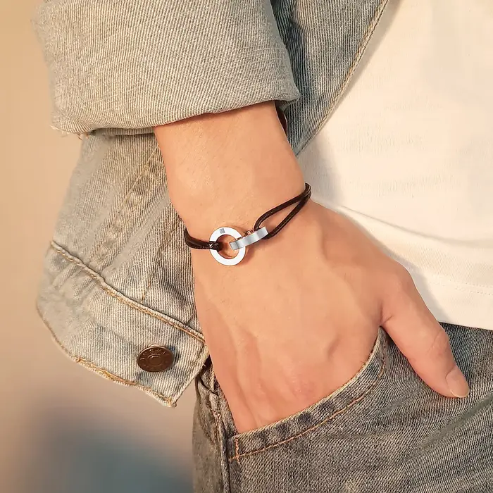 Bracelet de Karma à cordon noir