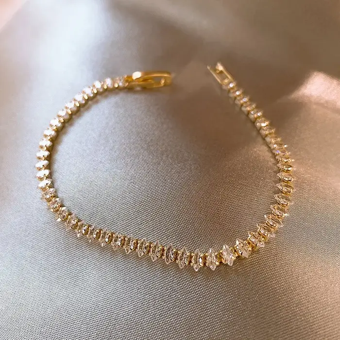 Bracelets de luxe en or 18 carats pour femmes