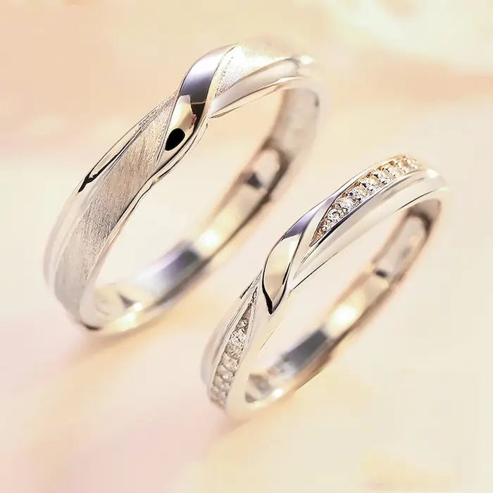 1 paire de bagues de Couple torsadées de glaçage réglables en platine plaqué cuivre pour hommes et f
