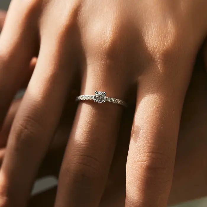 Bague en argent sterling 925 sertie de Moissanite blanche élégante pour femme occasions spéciales partis cocktail soirée mariage