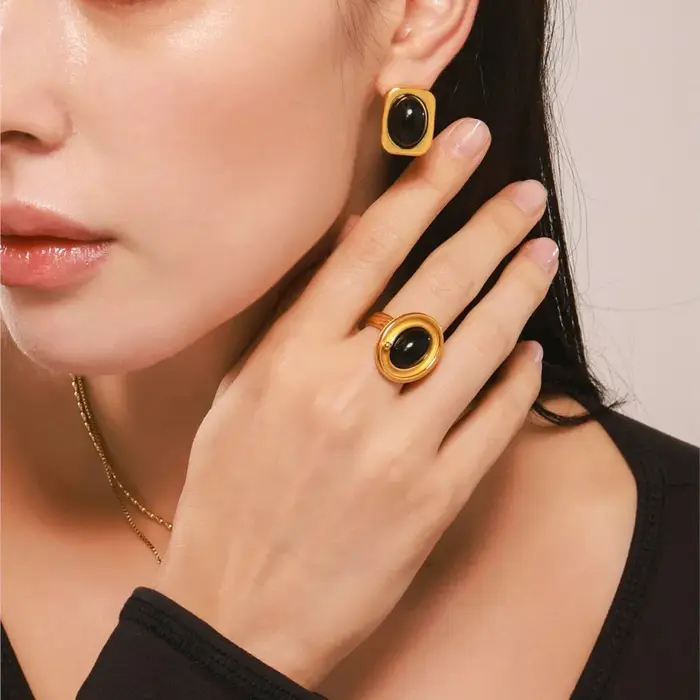 Collier chaîne boucles d'oreilles bague en acier inoxydable plaqué or 18 carats avec pendentif en agate noire colliers