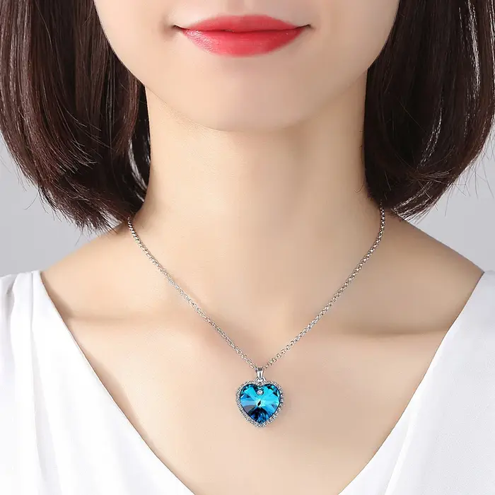 Titanic – collier avec pendentif cœur d'océan bleu
