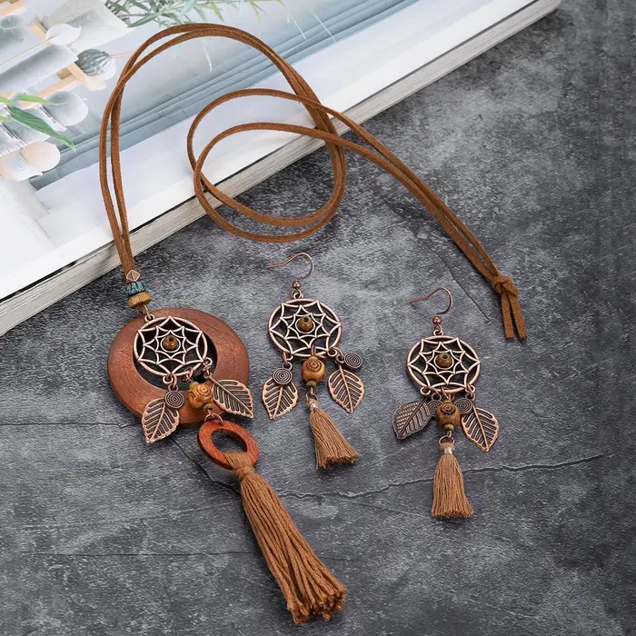 Ensemble de boucles d'oreilles en plumes pour femmes